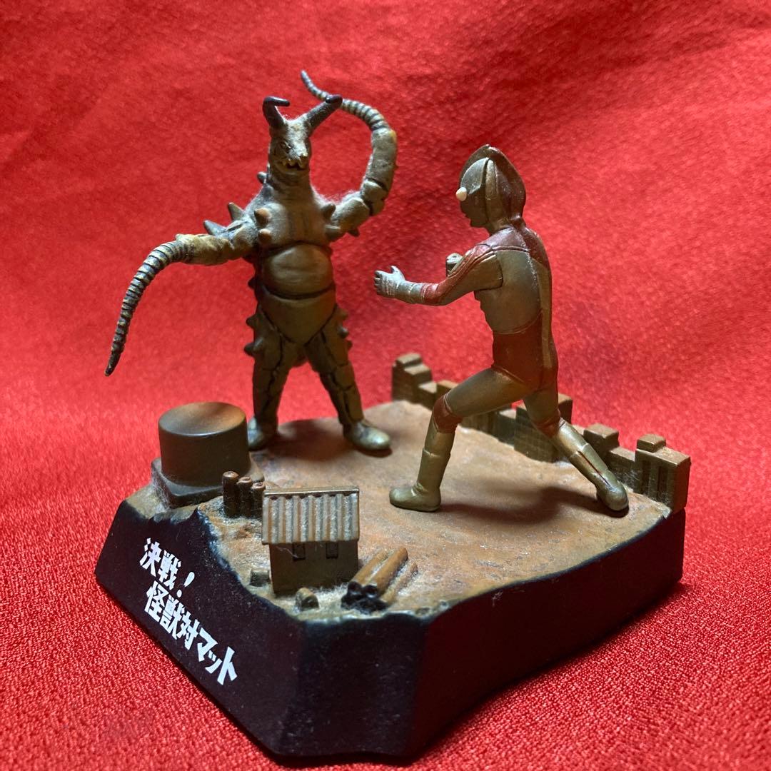 ウルトラ怪獣戯画 決戦！怪獣対マット ウルトラマン対グドン - メルカリ