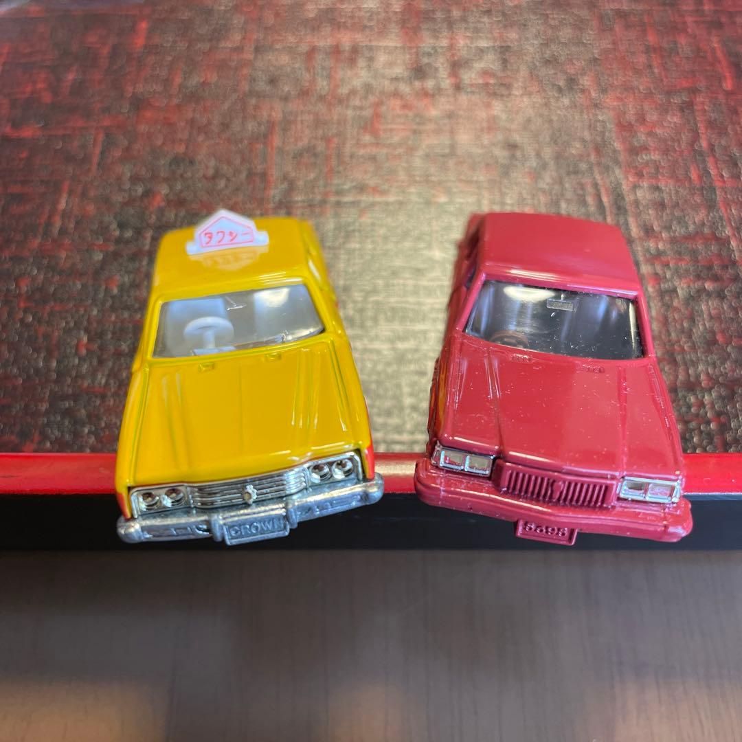 トミカ 黒箱 クラウンタクシー復刻版＆クラウンMS110/鬼クラ 2台