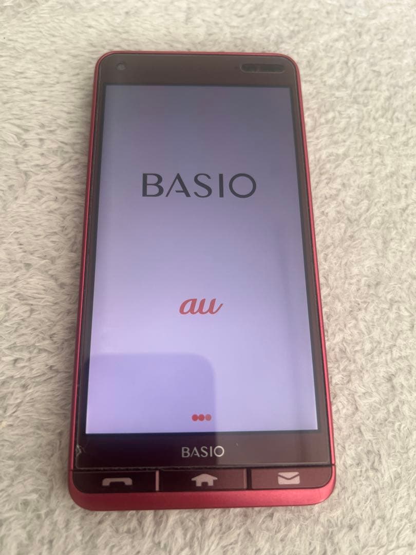 au BASIO3 KYV43 レッド かんたんスマホ シニア向け - メルカリ