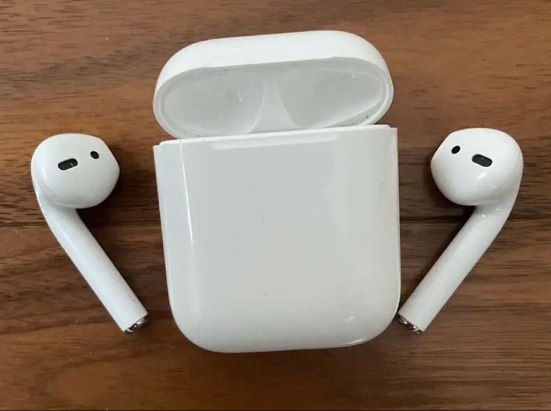 AirPods 本体 ホワイト ジャンク品 - メルカリ