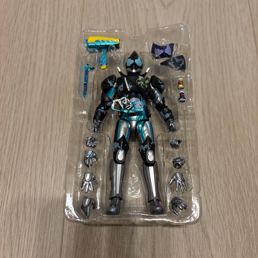 S.H.Figuarts 仮面ライダーリバイス6体セット｜リバイス3兄弟 ギーツ