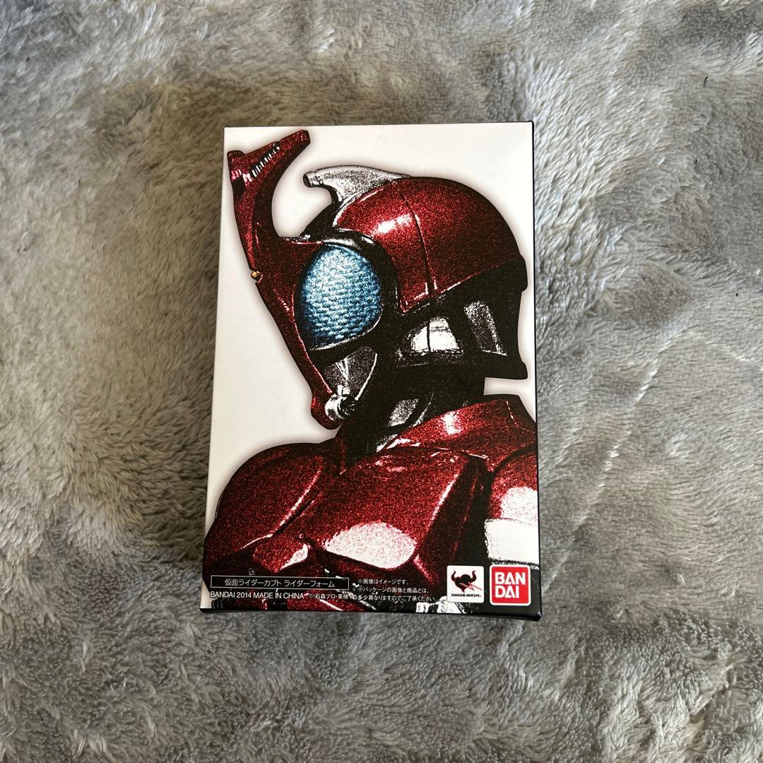 カ*）様 BANDAISHFiguarts仮面ライダーカブトライダーフォーム真骨 S.H.Figuarts（真骨彫製法） 仮面ライダーカブト ライダーフォーム 真