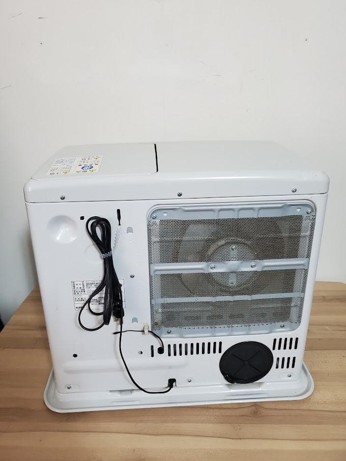 コロナ 石油ファンヒーター FH-G5716BY 15~20畳 CORONA - メルカリ