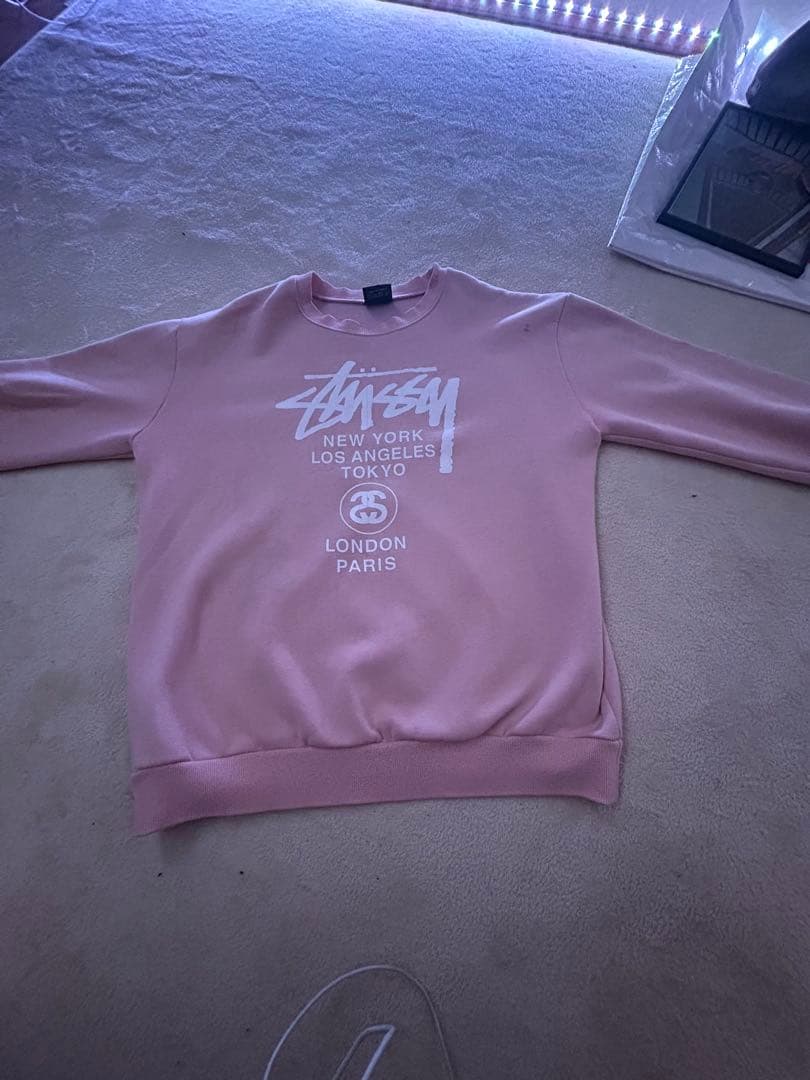 STUSSY ピンク スウェット - メルカリ