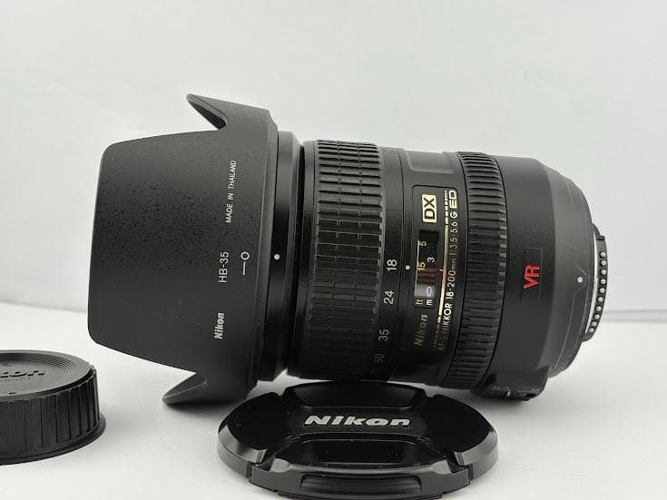 ★美品★ニコンAF-S DX NIKKOR 18-200mm F3.5-5.6