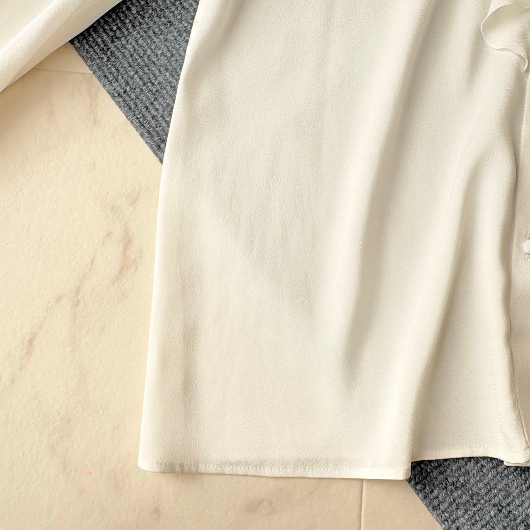 美品✨《アナイ》サテンアムンゼン フリルブラウス 36