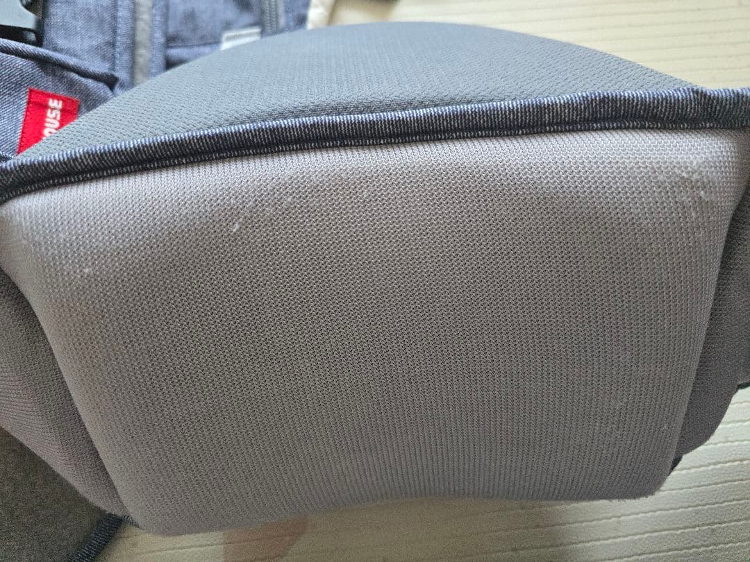 ポグネー✕ミキハウス 抱っこ紐 ヒップシートデニム調