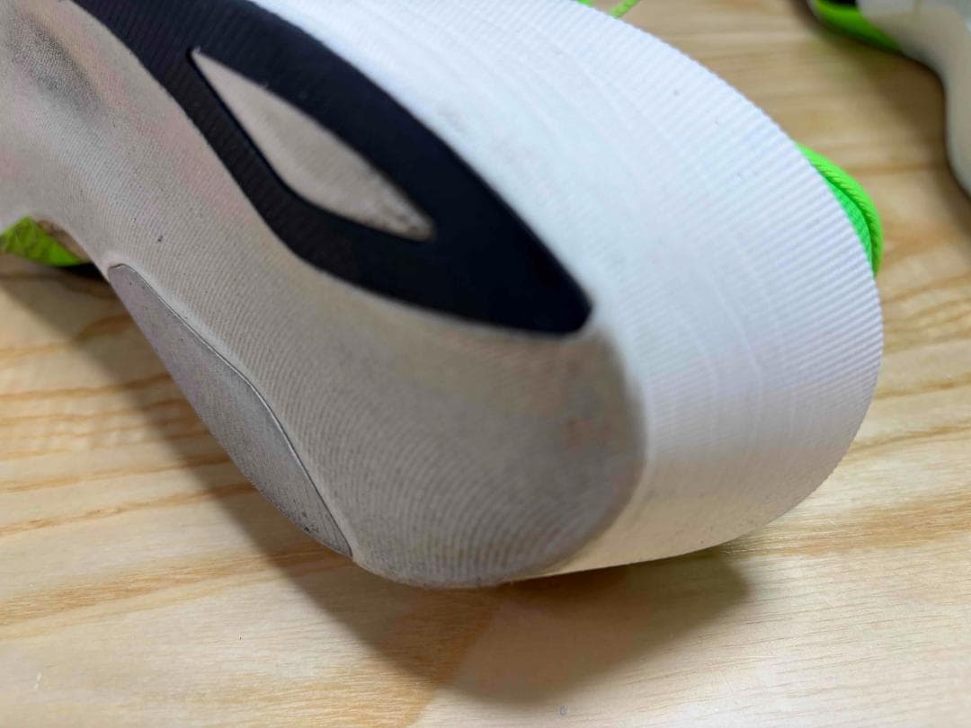 【極美品】アシックス メタスピードエッジ東京（ハザードグリーン）27.0cm