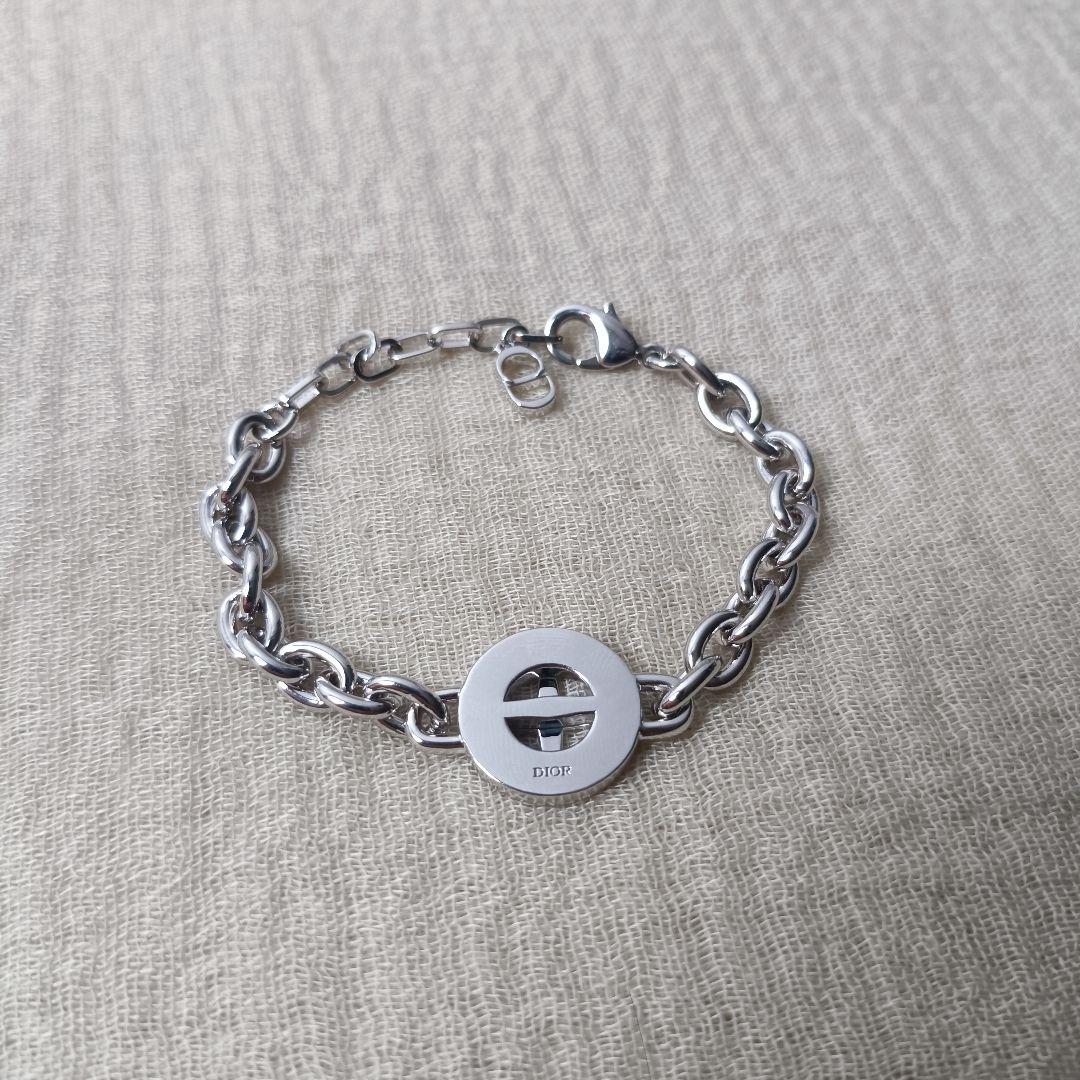 DIORトグル ブレスレット - メルカリ