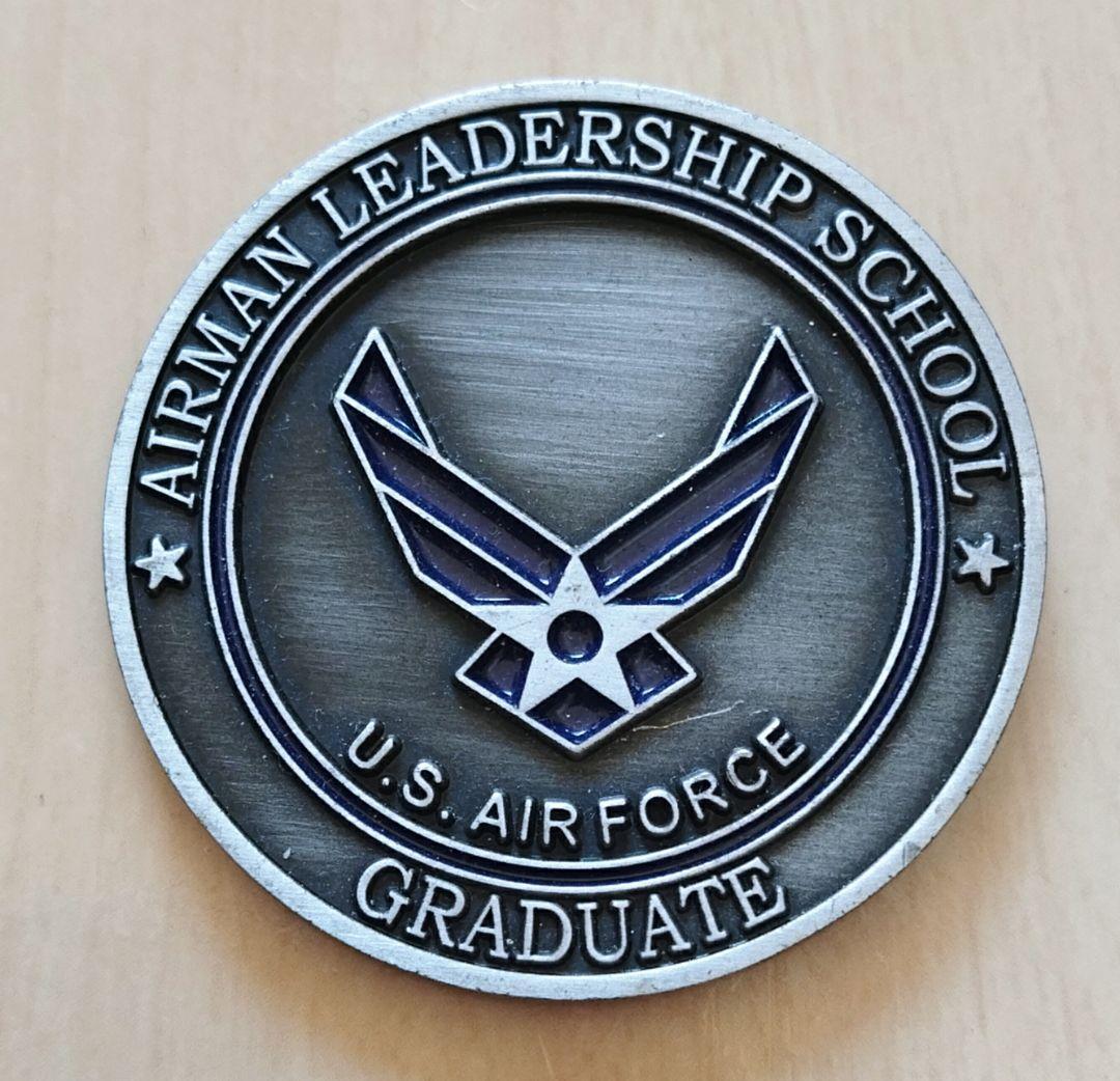 米軍放出品 チャレンジ 空軍 エアマンリーダーシップスクール 卒業記念 米軍グッズ チャレンジコイン アメリカ海軍 F-14 TOP GUN SANKICHI