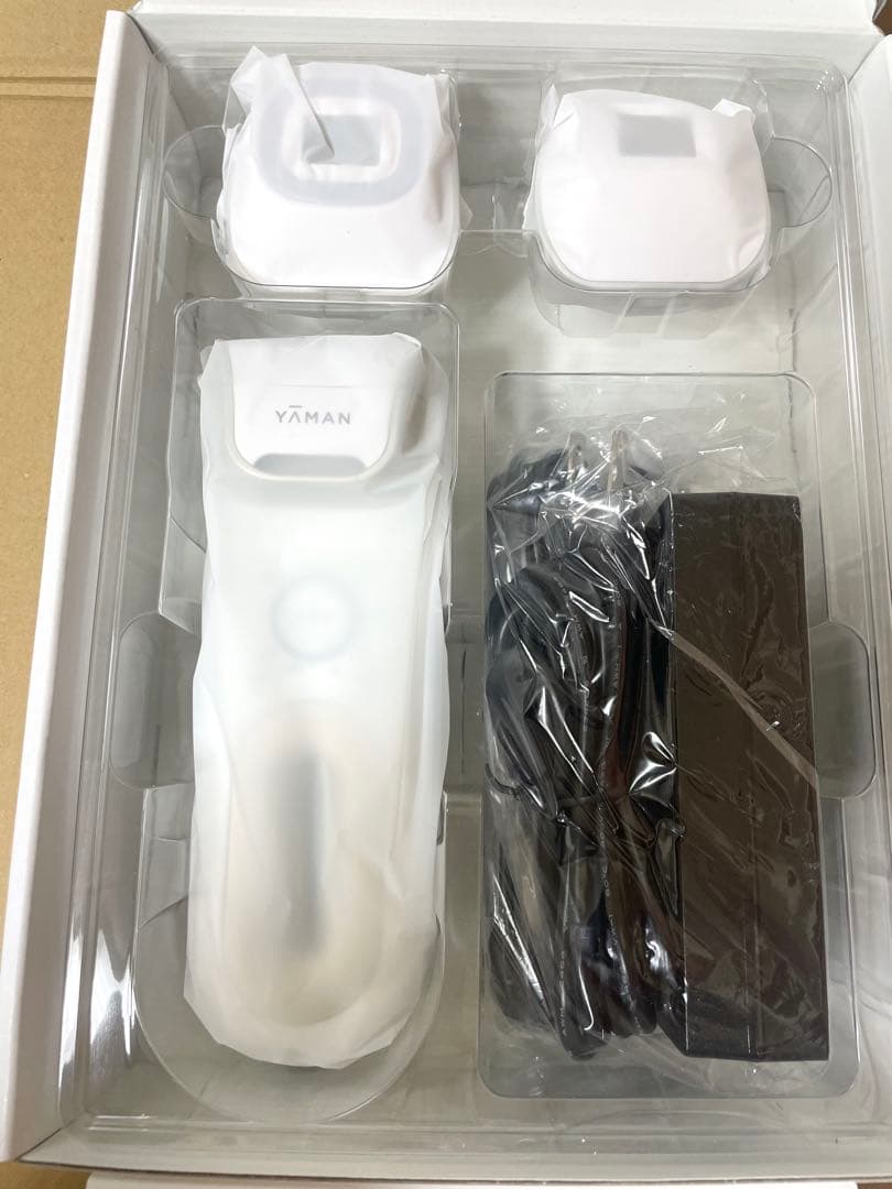 脱毛器・光美容器で人気のヤーマン 《レイボーテ クールプロ YJEA6W》