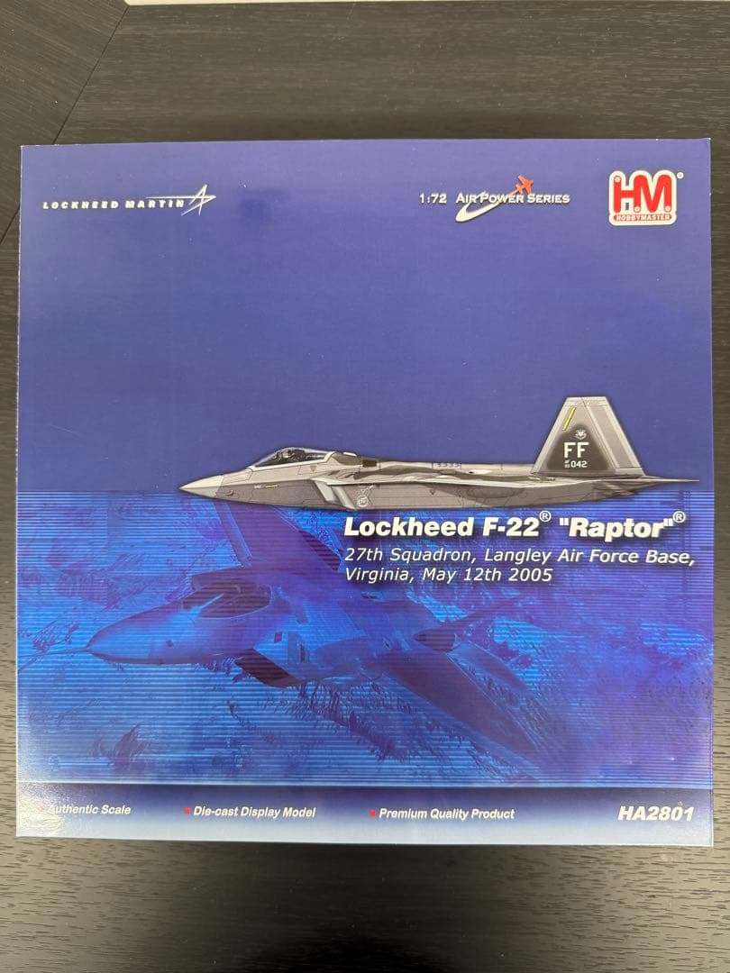 ☆美品・外箱付☆F-22 ラプター 1/72 航空機模型 HA2801♪ - メルカリ