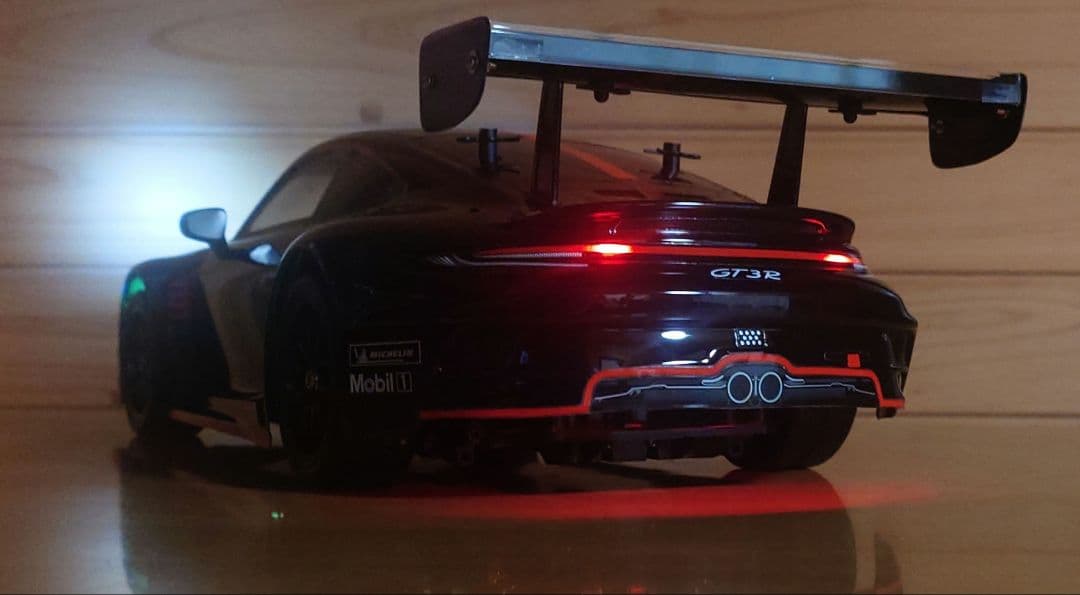 田宮RCポルシェ911GT3 R (992)LEDライト付＆プロポ充電器完成品 - メルカリ
