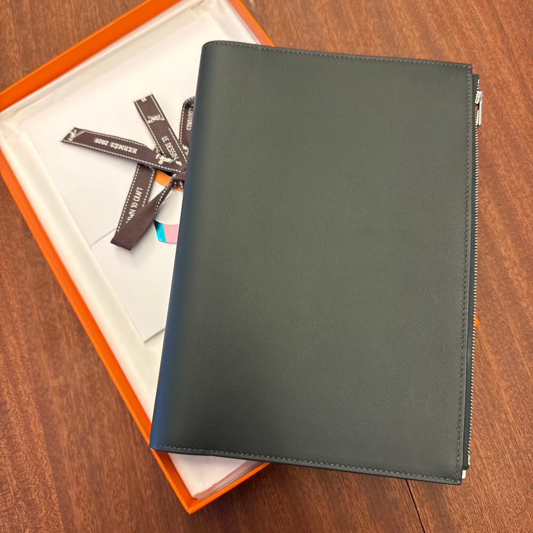 エルメス ノートパッド EAジップA5 ヴェルソ ブックカバー ノート
