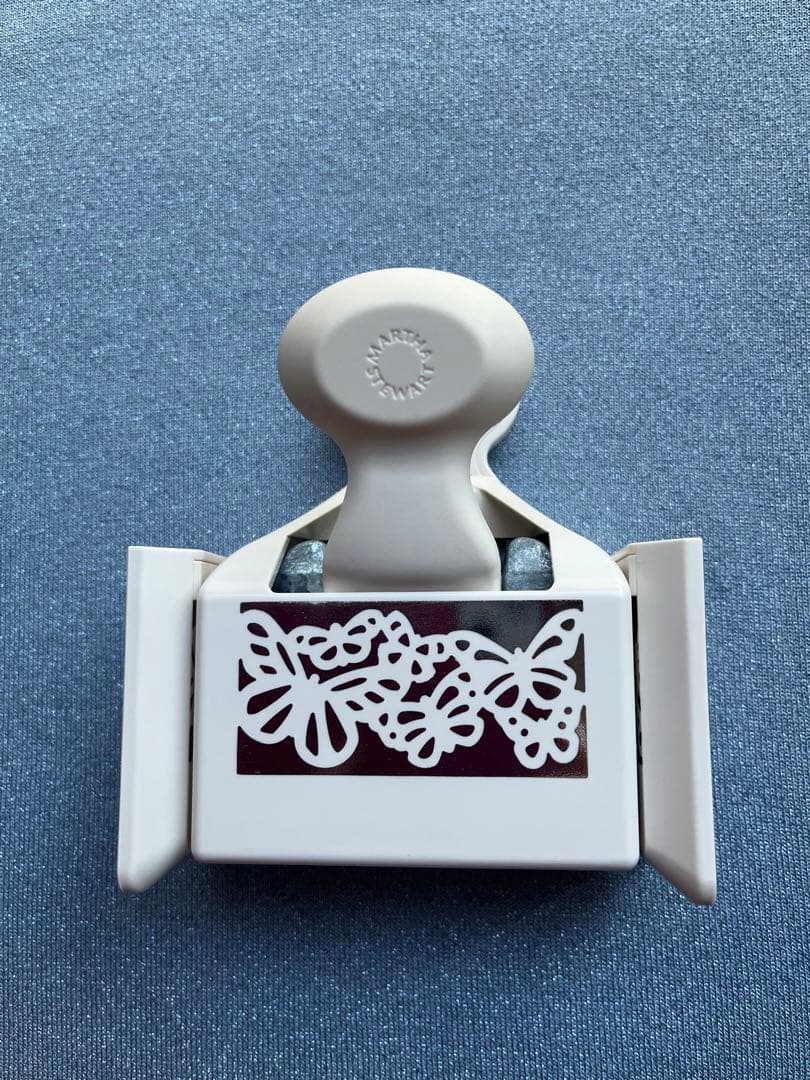 マーサスチュワート クラフトパンチ 連続した蝶 - メルカリ