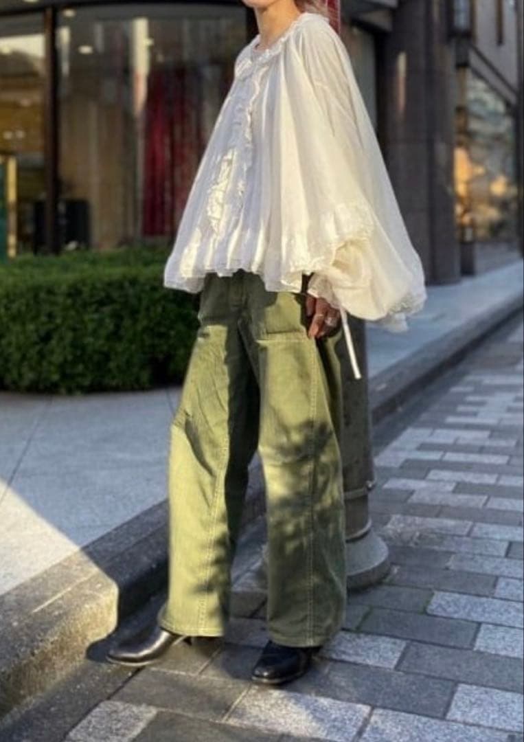 TORI-TO フリルブラック(センターフリル、襟フリル無し) TORI-TO フリルブラック(センターフリル、襟フリル無し) TORI-TO