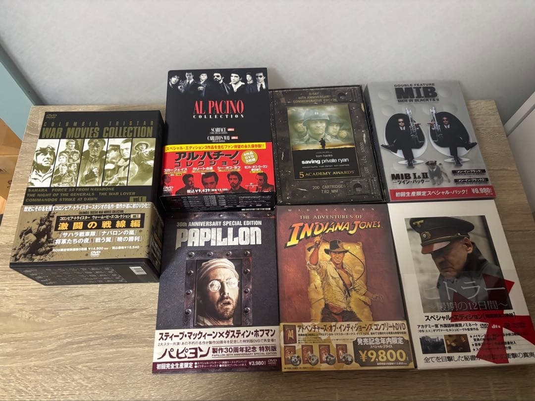 DVDコレクション（インディ・ジョーンズ、MIBなど） The Adventures of Indiana Jones: Complete Collection [DVD] [1984