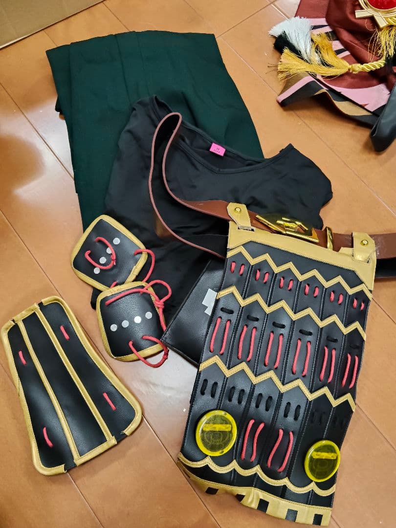 costomo製 原神 トーマ 衣装 ウィッグ、靴付き コスプレ衣装 www