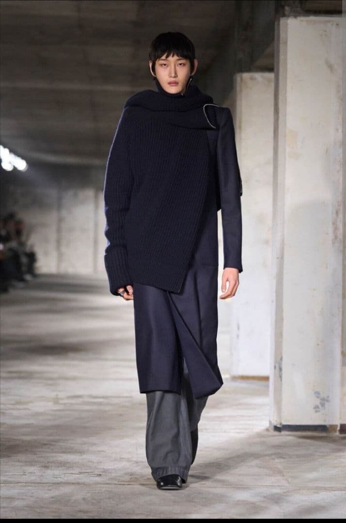 DRIES VAN NOTEN 24AW グレー ストレートレッグジーンズ - メルカリ