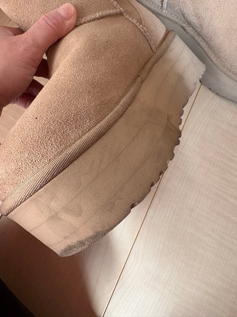 UGG ベージュ クラシックミニプラットフォーム　23.0cm 【最終値下げ】