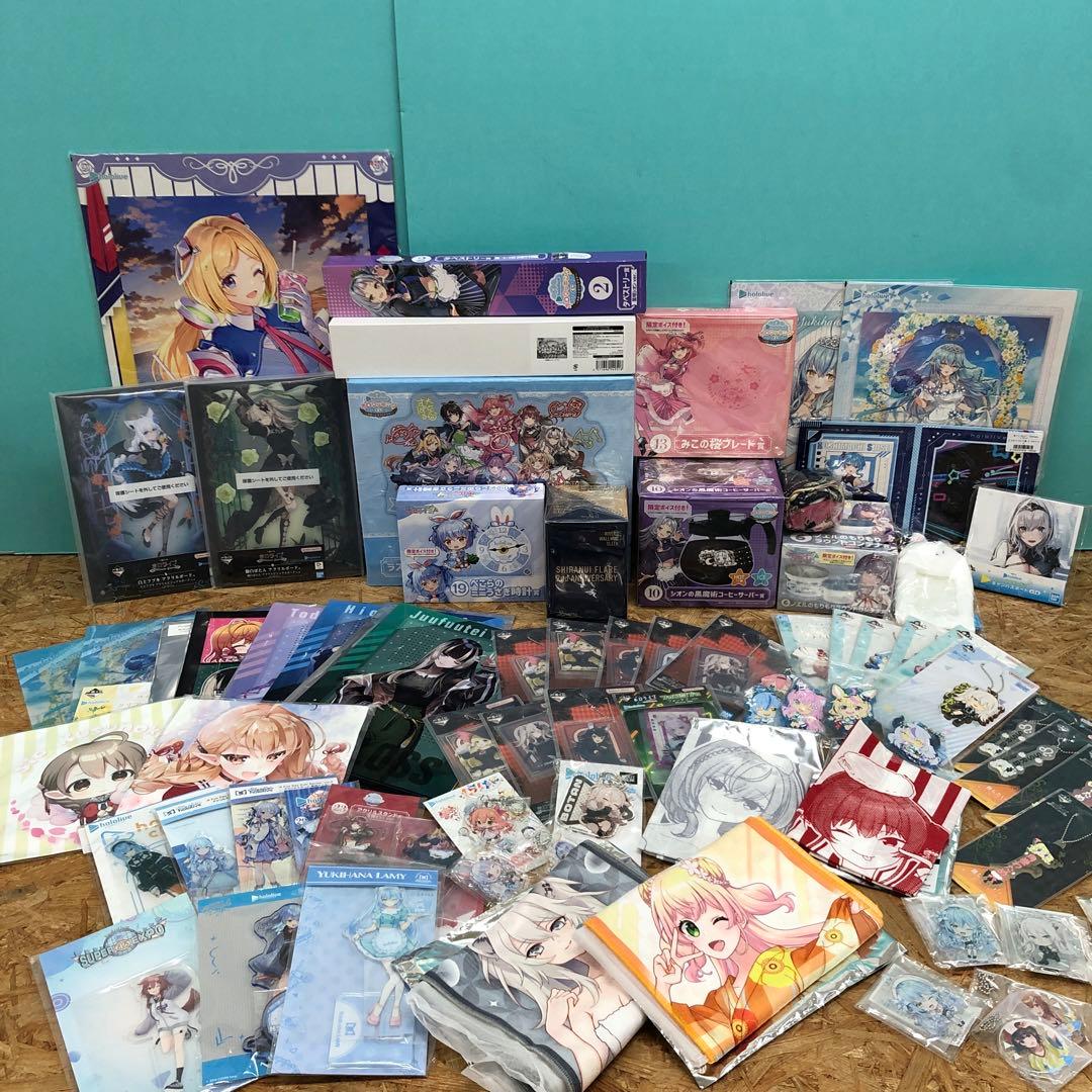 M4550 hololive ホロライブ グッズ まとめ売り - メルカリ
