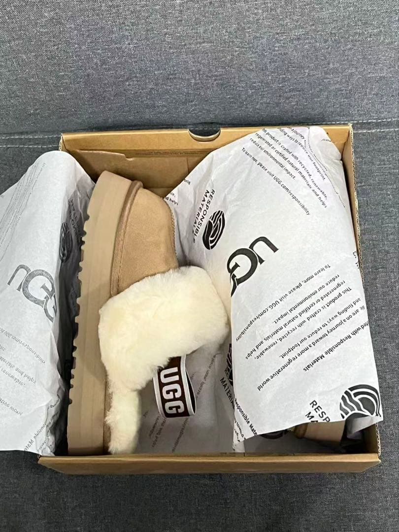 UGG ムートンブーツ ベージュ プラットフォームスリッパ 23.5cm