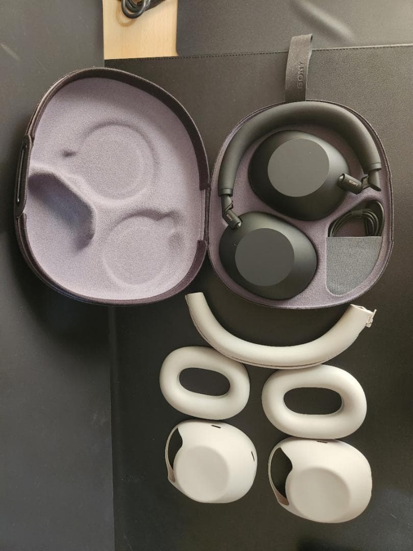 Sony WH-1000XM6 ワイヤレスヘッドホン(ブラック）カバー付き Amazon.co.jp: ソニー(SONY)WH-1000XM6 ブラック:ワイヤレスヘッドホン