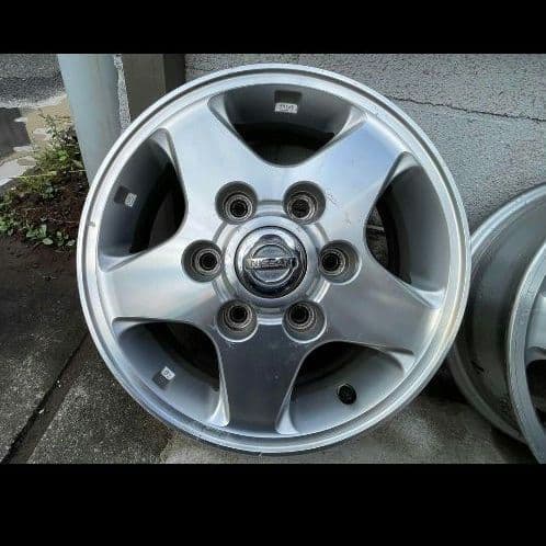日産 E25キャラバン 純正アルミホイール15インチ 4個セット - メルカリ