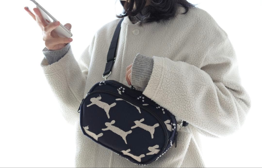 ミナペルホネン ランランランとタンバリンのカンガルーバッグ