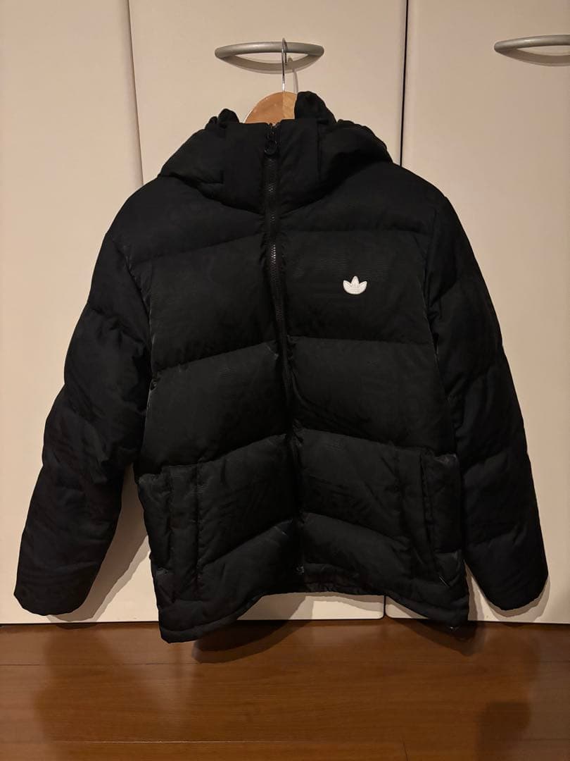 美品　未使用　adidas アディダス オリジナルス　ダウンジャケット ブラック 中古・古着通販】adidas originals (アディダスオリジナル) ダウン