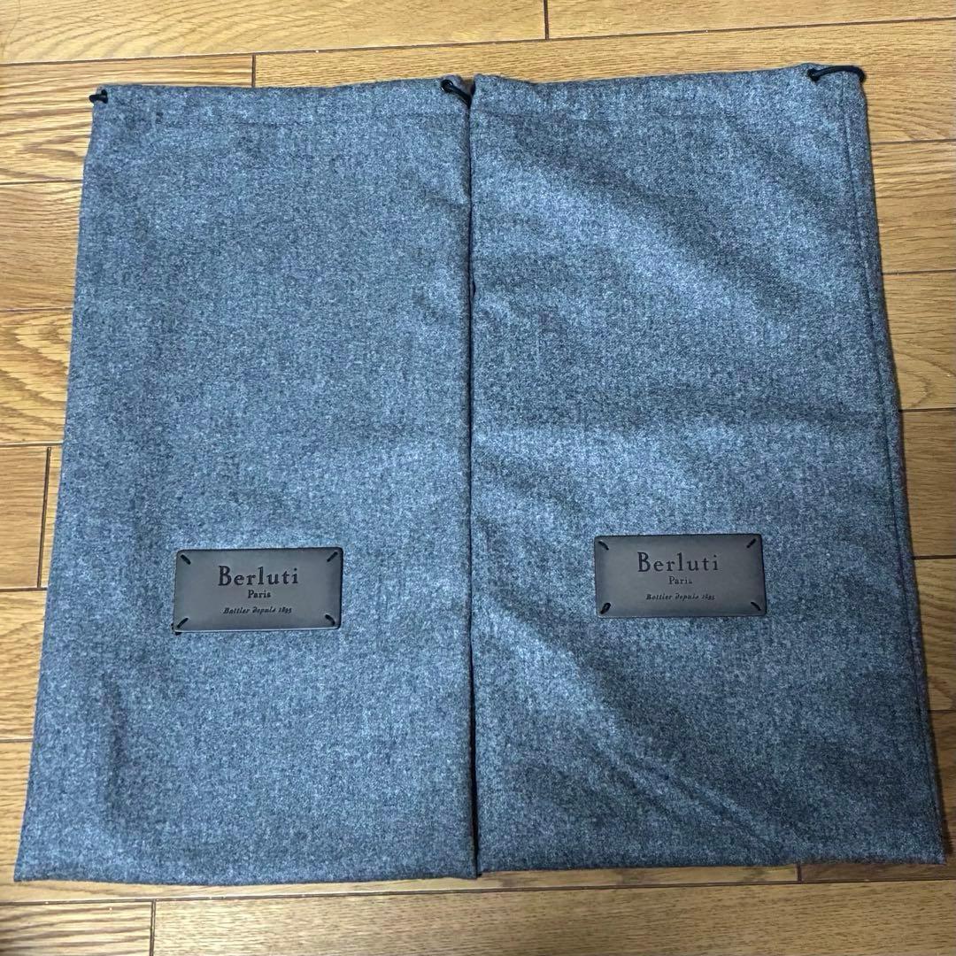 Berluti スペシャルオーダー限定 レザータグ 特注 保存袋 シューズケース 楽天市場】シューズケース キルティング ネームタグ付き 撥水 出発進行