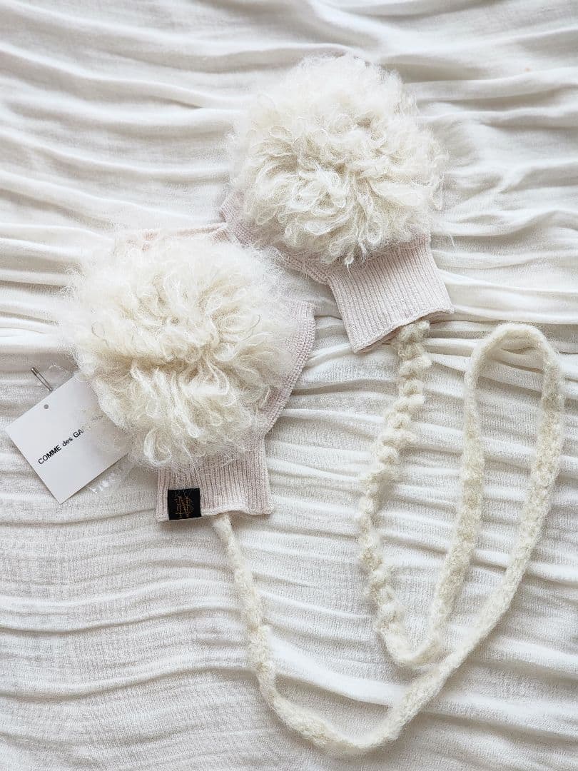 連休期間限定お値下！新品未使用tao comme des garcons 手袋 - メルカリ