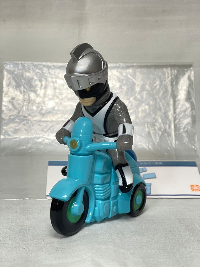 一番星 爆走シリーズ　爆走！シルバー仮面　ソフビ Amazon.co.jp: 一番星 爆走！シルバー仮面 限定 ソフビ フィギュア