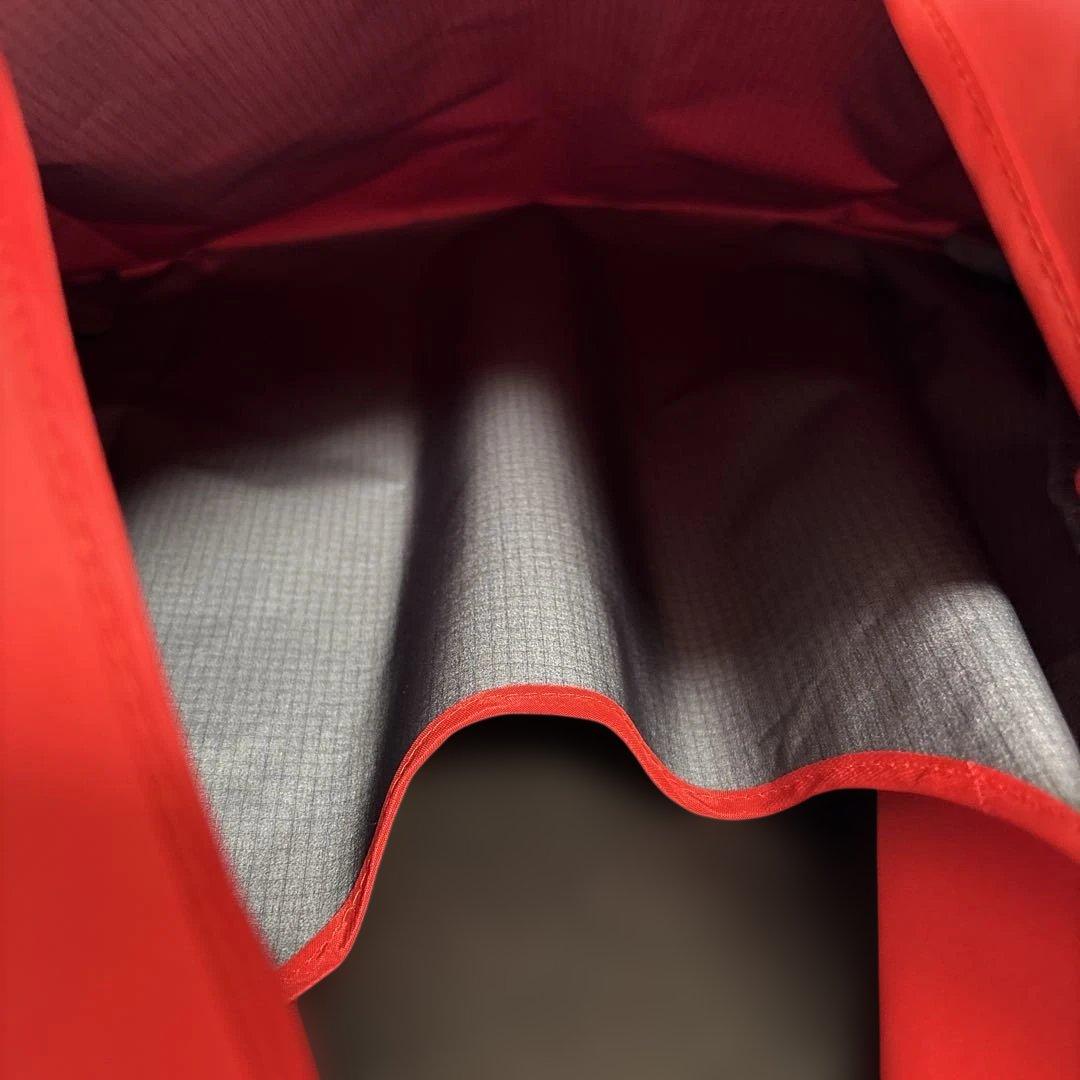 新品！アークテリクスveilance GORE-TEXトートバッグ赤サロモン - メルカリ