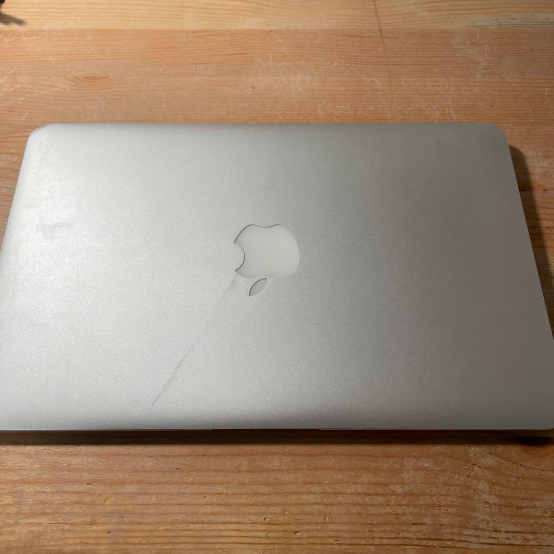 MacBook本体 MacBook Air 1.3GHz i5 4GB