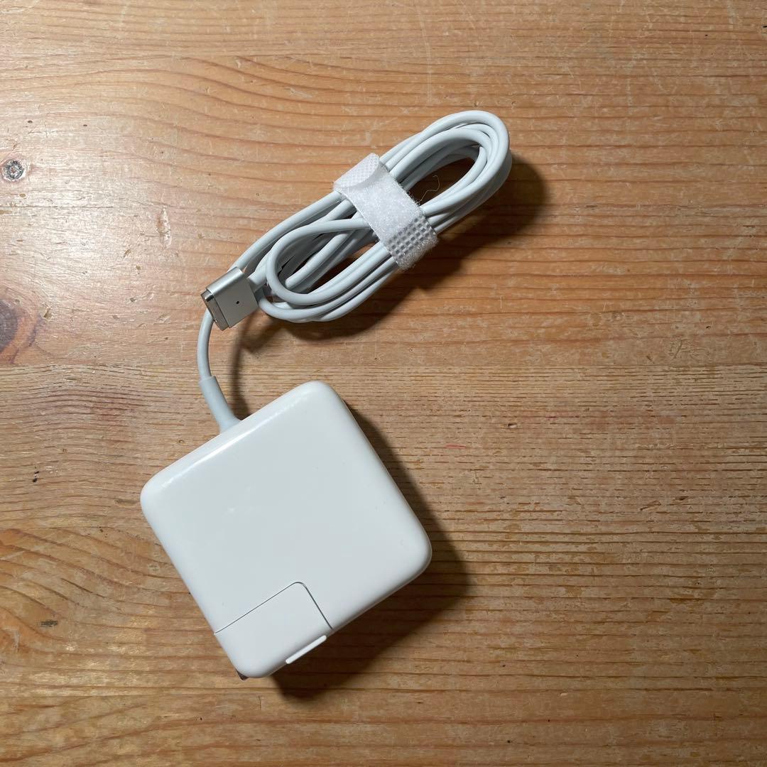 MacBook本体 MacBook Air 1.3GHz i5 4GB