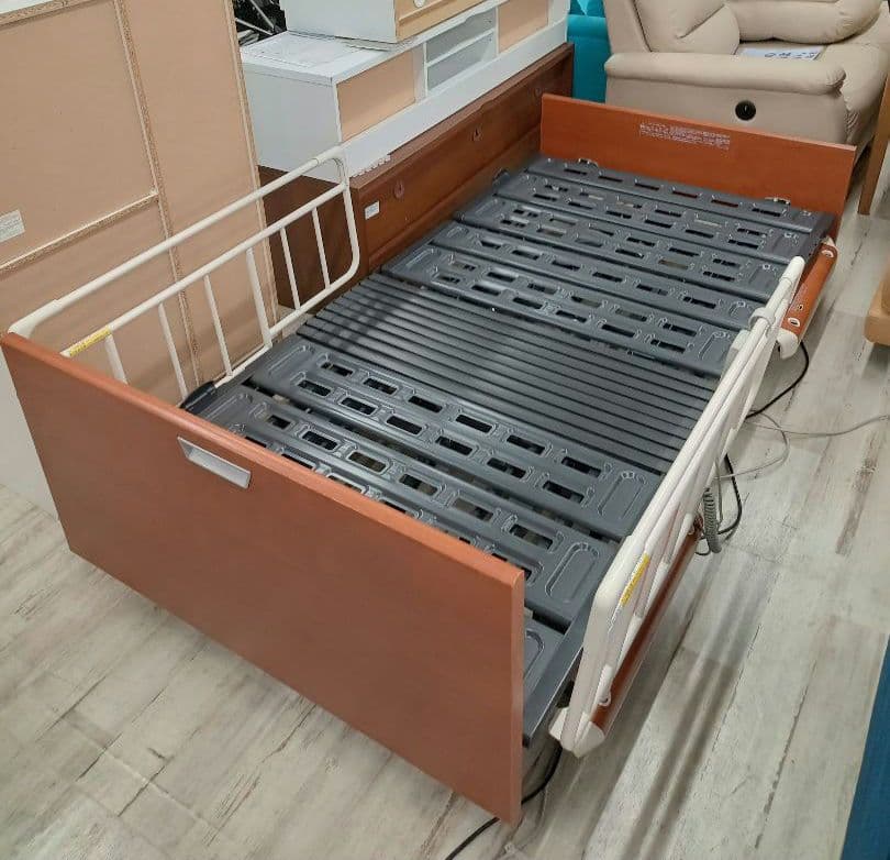 パラマウント 電動ベッド 2023年購入 KQ-9652 3モーター 美品 - メルカリ