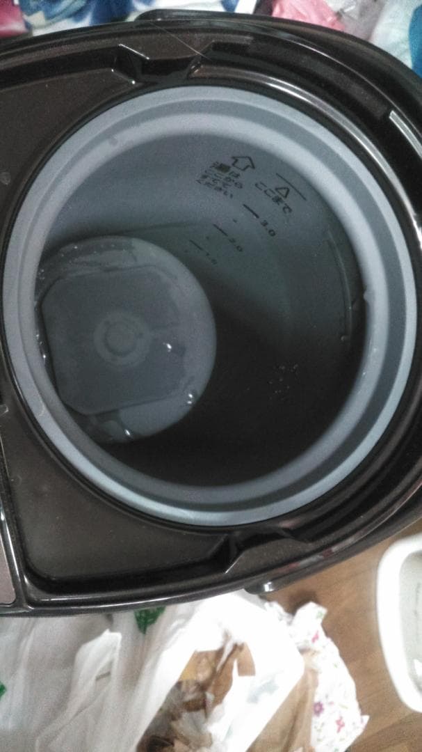 象印 　CV-GB　電気ポット 魔法瓶　3.0L 黒 5回位使用　茶系モノトーン