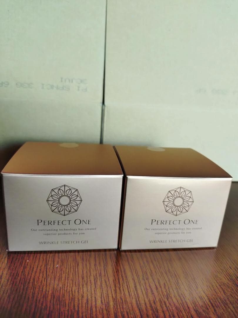 パーフェクトワン薬用リンクルストレッチジェル２個セット 楽天市場】【公式】【2個セット】【単品＋詰め替え1個】パーフェクト