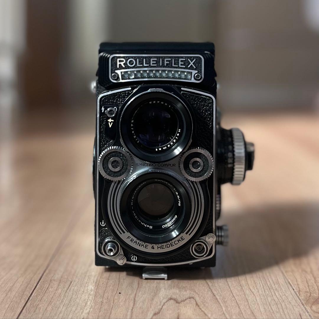 フィルムカメラ Rolleiflex 3.5F Xenotar 75mm Schneider