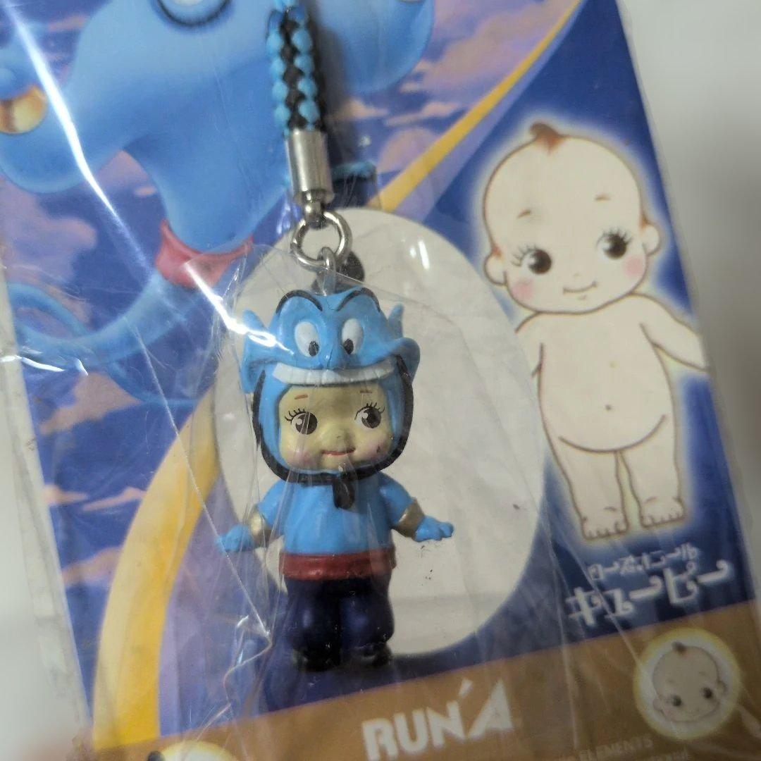 ディズニー キュージョン アラジン ジーニー 根付けストラップ - メルカリ