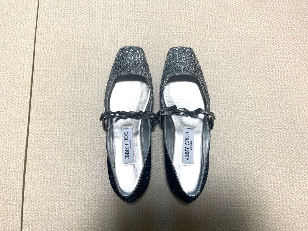 ジミーチュウ グリッター スクエアトゥ フラットパンプスシルバー×ブラック 37 中古・古着通販】JIMMY CHOO (ジミーチュウ) グリッターパンプス