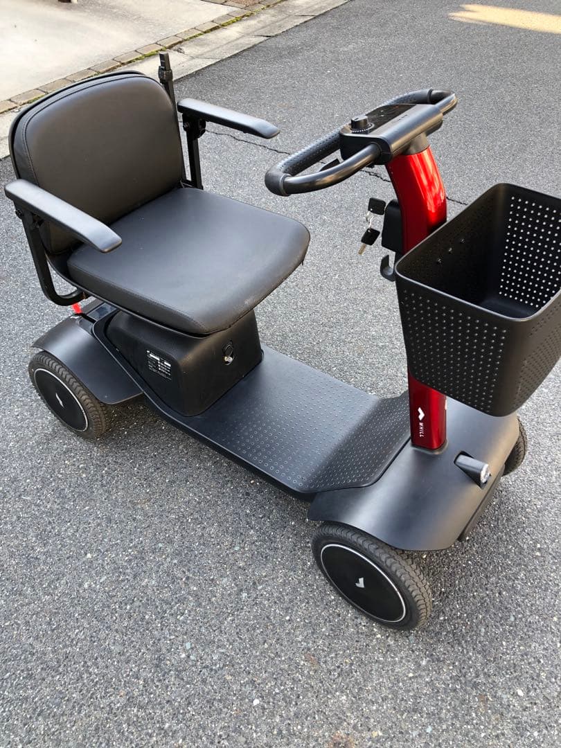 WHILL Model S 4輪スクーター 電動車いす 赤色 フルオプション - メルカリ