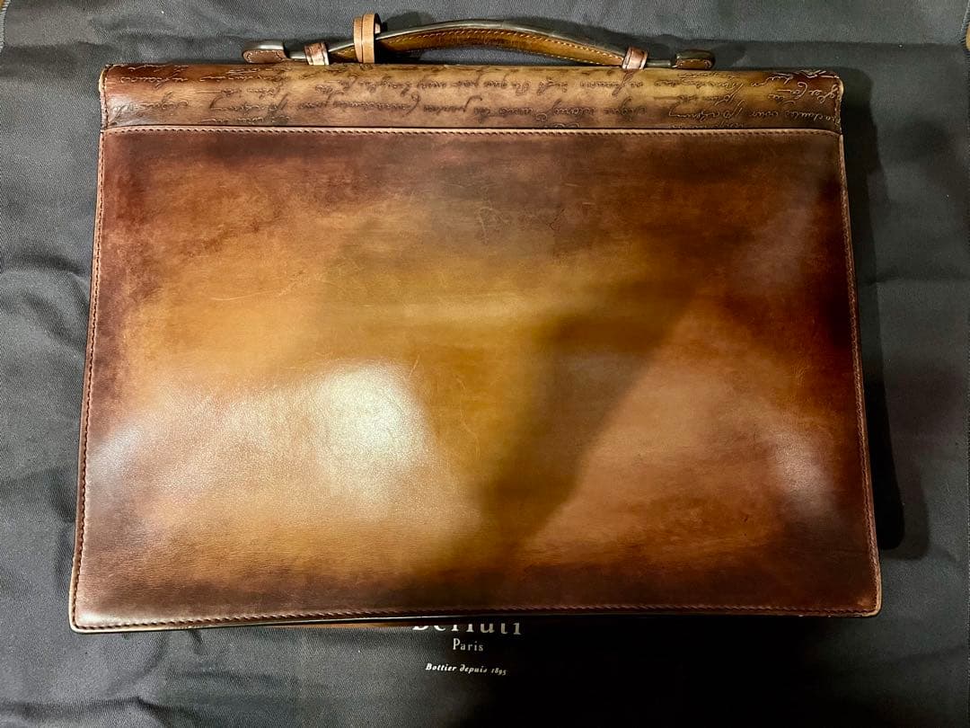 ほぼ未使用 ベルルッティ ブリーフケース エスオ エクリトワール