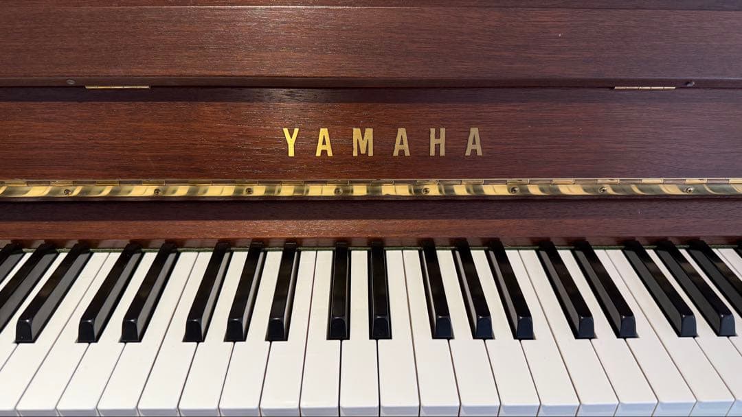 YAMAHA アップライトピアノ W110BW 艶消しウォールナット 猫足 - メルカリ