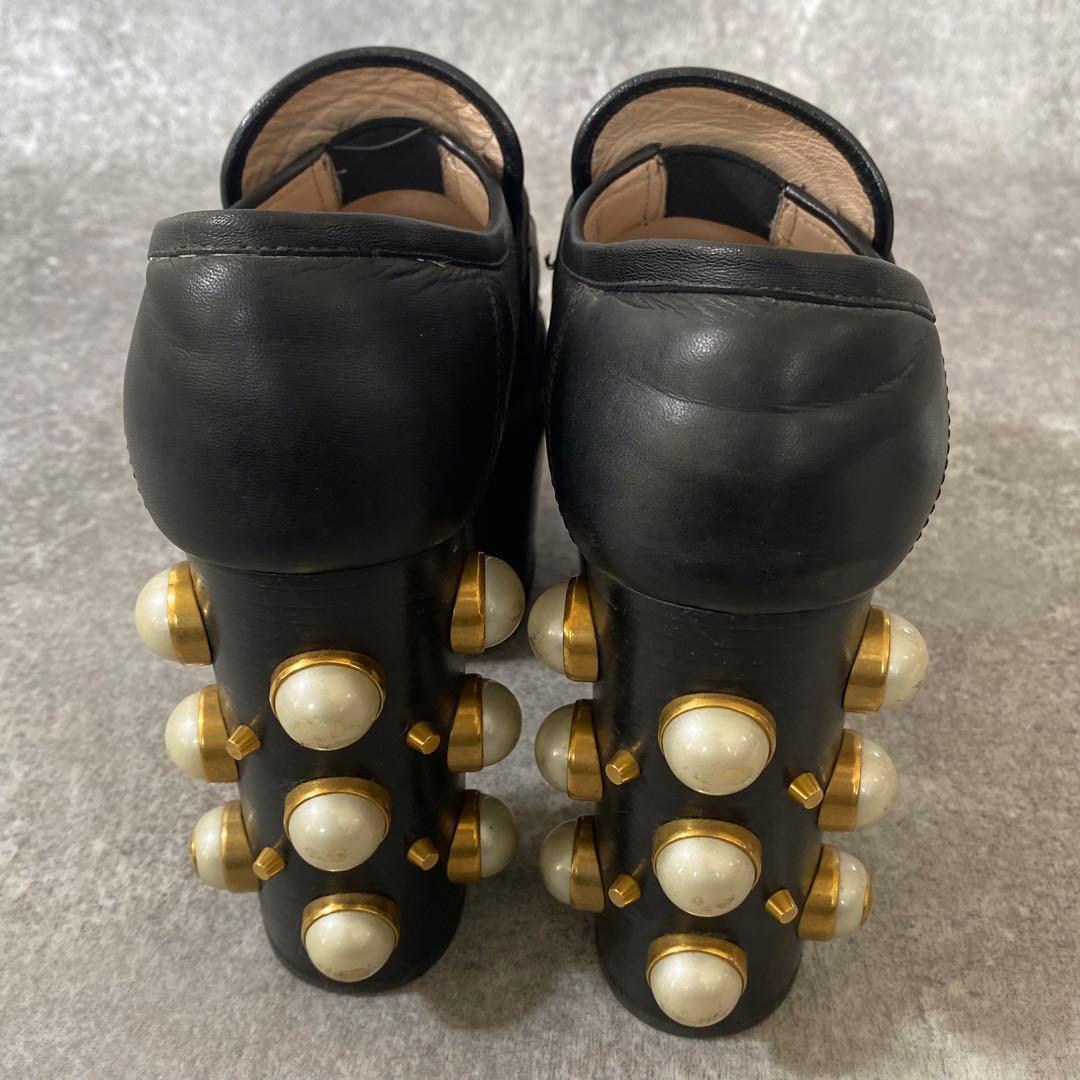 グッチ スタッズ レザー ホースビット 厚底 ローファー パール 22.5cm