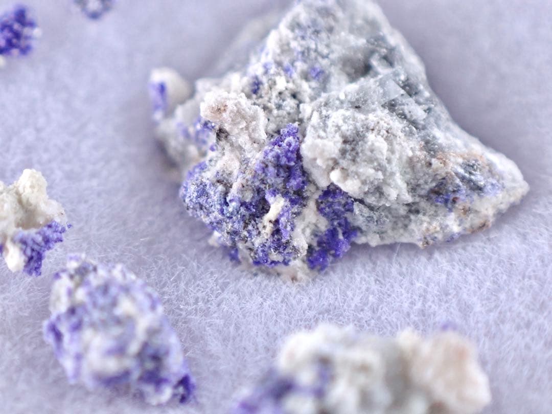 Henmilite_fuka.jpg 菊花状逸見石(TL) 布賀鉱山