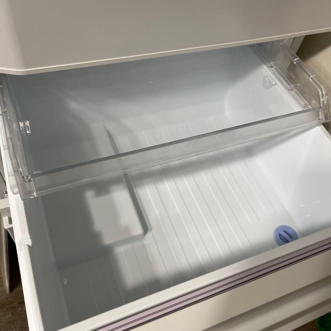 超メルカリ市お値引き】TOSHIBA 冷蔵庫 ホワイト 294リットル