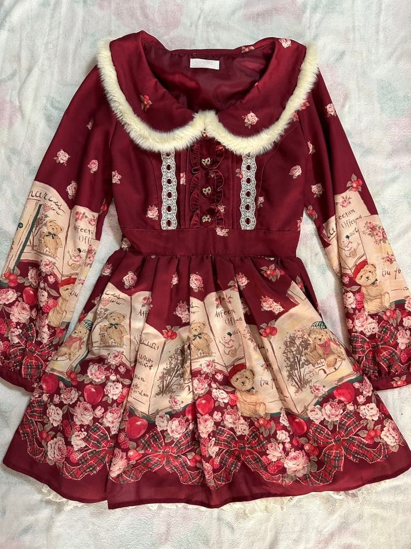 【専用】LIZ LISA ブックベア柄ワンピース ボルドー 🥀 𝑎𝑢𝑡𝑢𝑚𝑛 𝑐𝑜𝑙𝑙𝑒𝑐𝑡𝑖𝑜𝑛🐈‍⬛🌙 Whip Bear Home Cafe柄