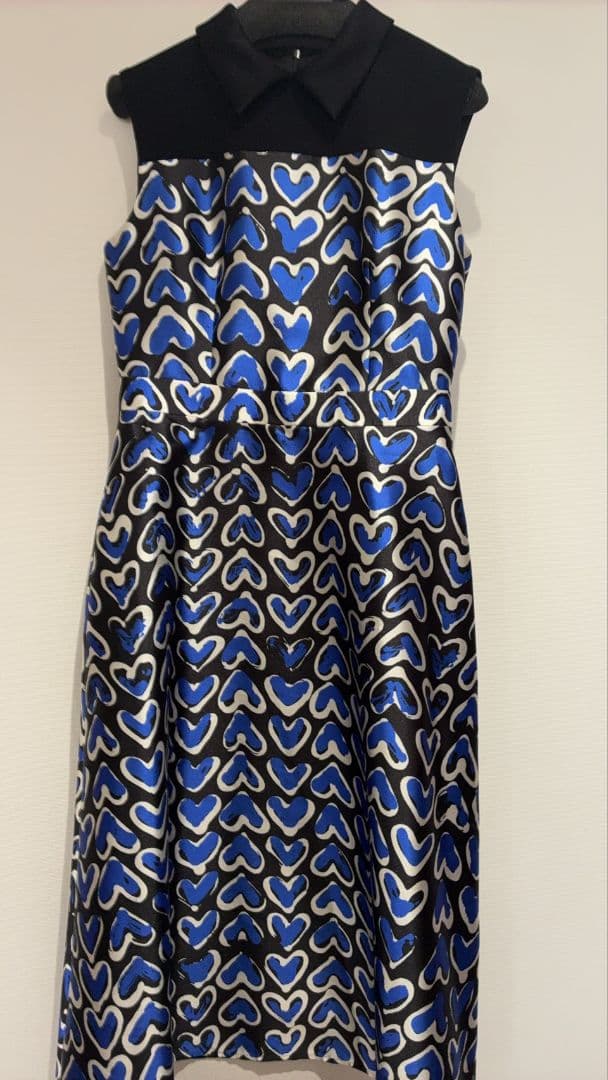 専用◆アナイ　ハート柄ワンピース （36）◆美品 ANAYI（アナイ）の「プレイフルハートプリントフレア ワンピース